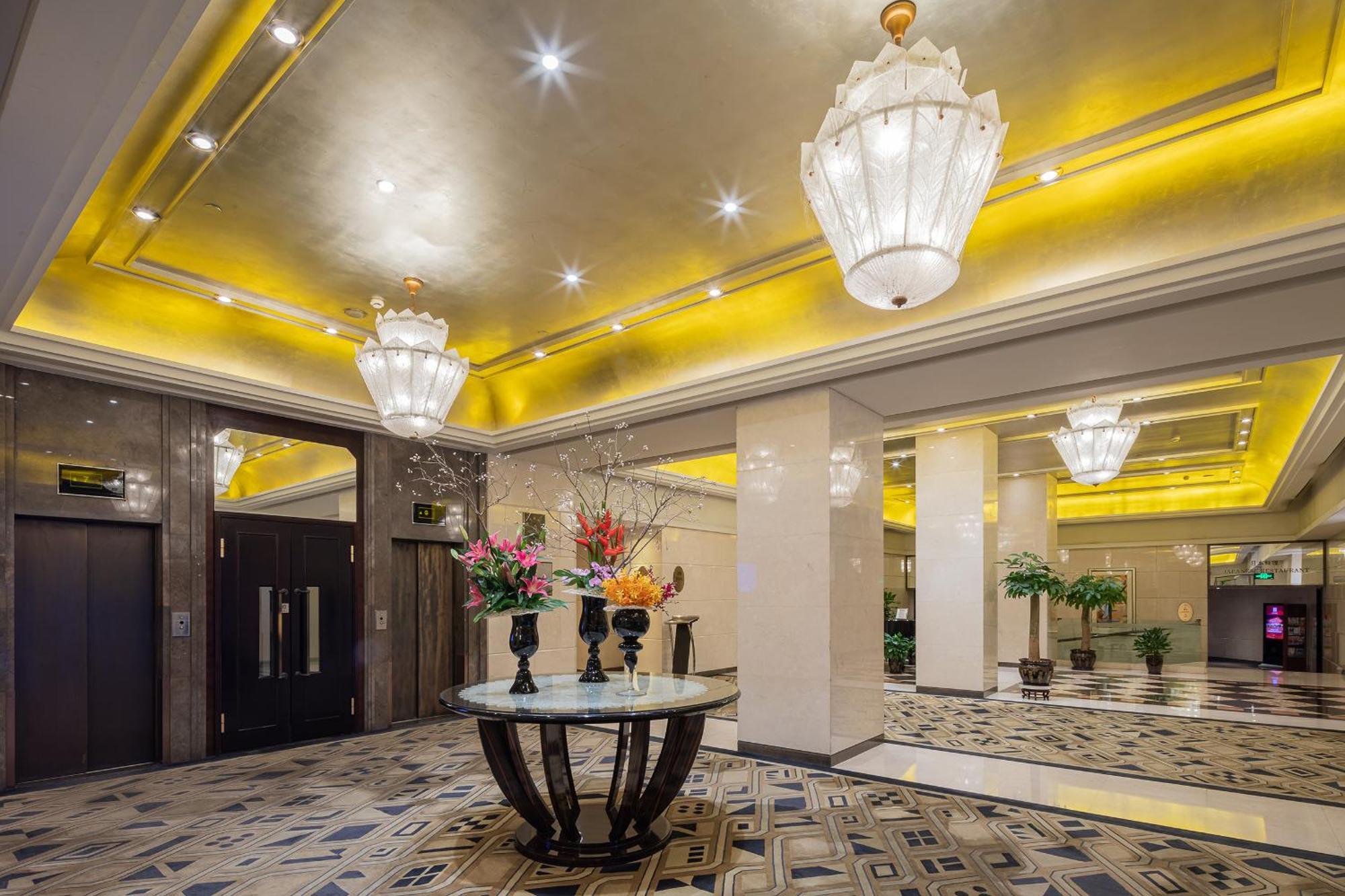 Broadway Mansions Hotel - On The Bund Shanghai Buitenkant foto
